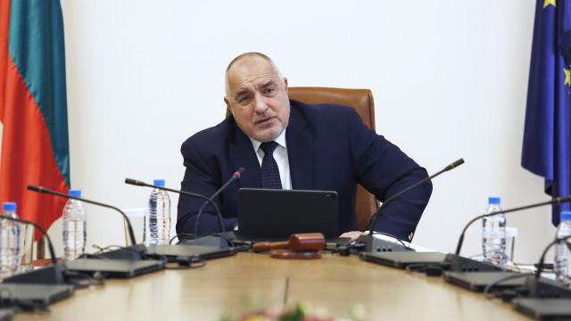 Още 600 000 лв. за забавачки и училища